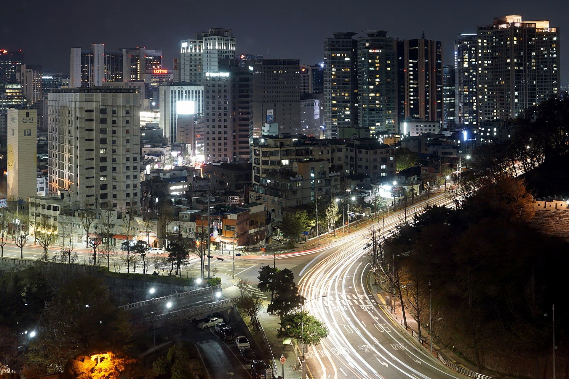 남산 도심에서 본 남산